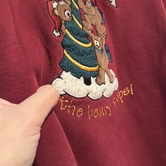 Vintage Christmas Grandma is the Beary Tops! Sweatshirt - Picture 6 of 11